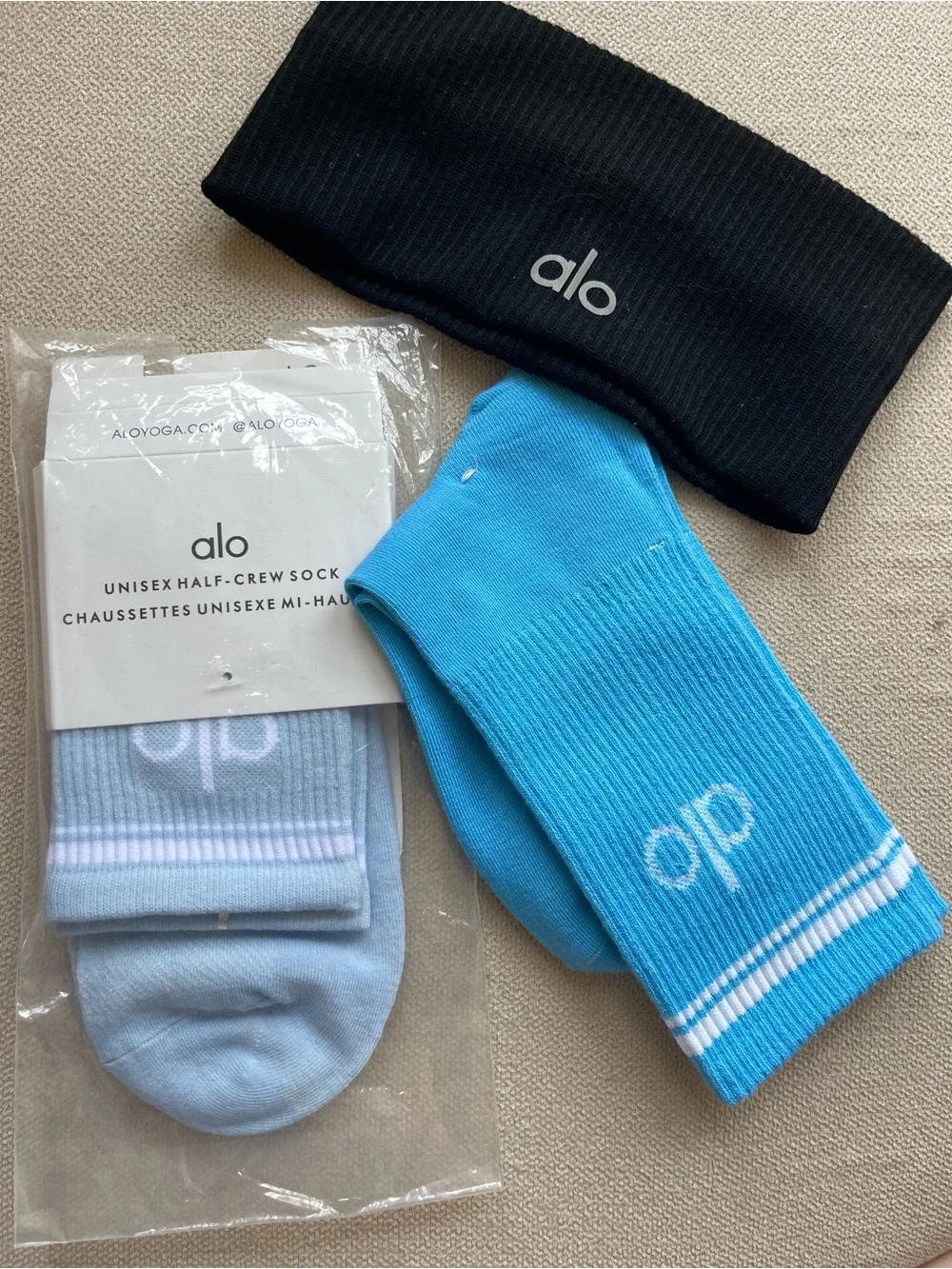 ALO Yoga Men’s Bright Blue Athletic Crew Socks with White Stripe